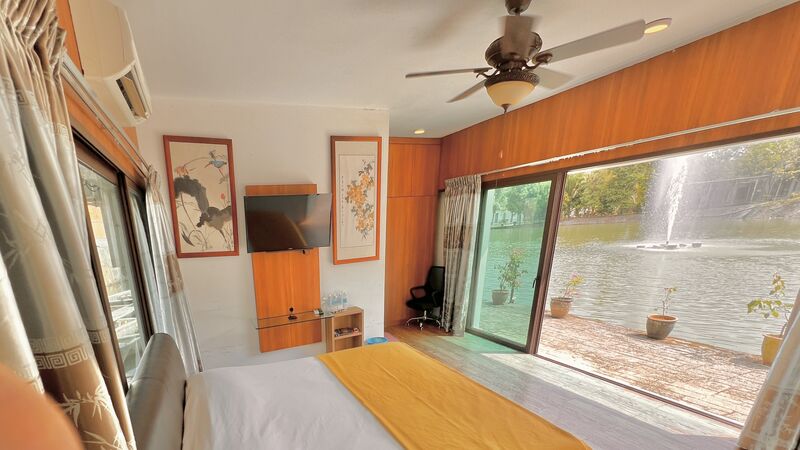 Lake Chalet — Emerald Lake view through glass doors